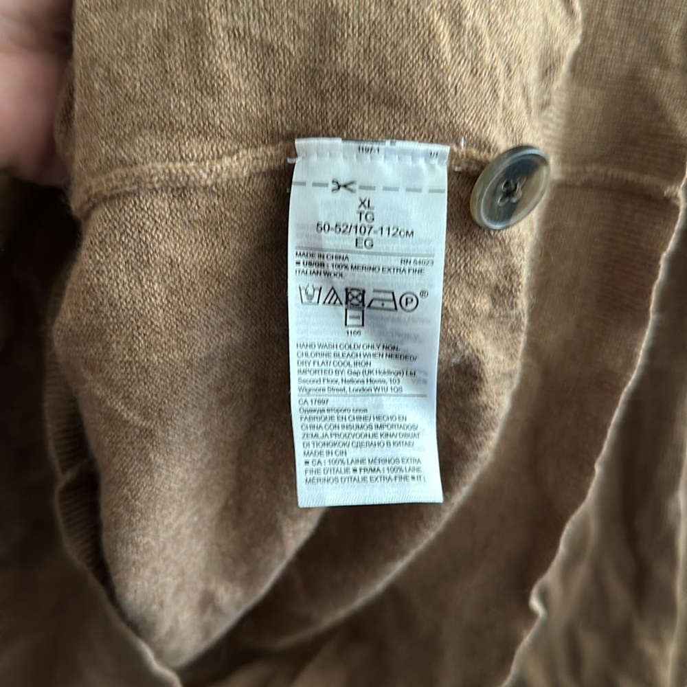 Men’s banana republic XL cardigan sweater - Picture 3 of 3